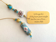 Load image into Gallery viewer, Indian Rose Beaded Bookmark
